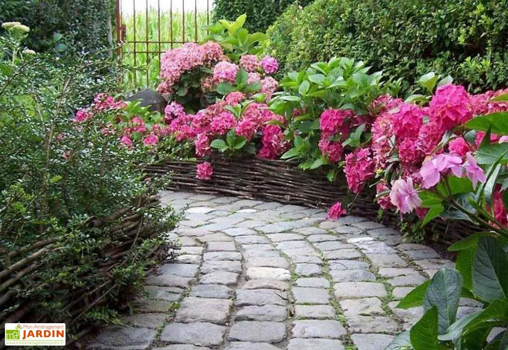 Forest Avenue Bordures En Noisetier Tressage Horizontal Willow 150x25cm (Lot De 4) 1 Forest Avenue Bordures En Noisetier Tressage Horizontal Willow 150x25cm (Lot De 4)