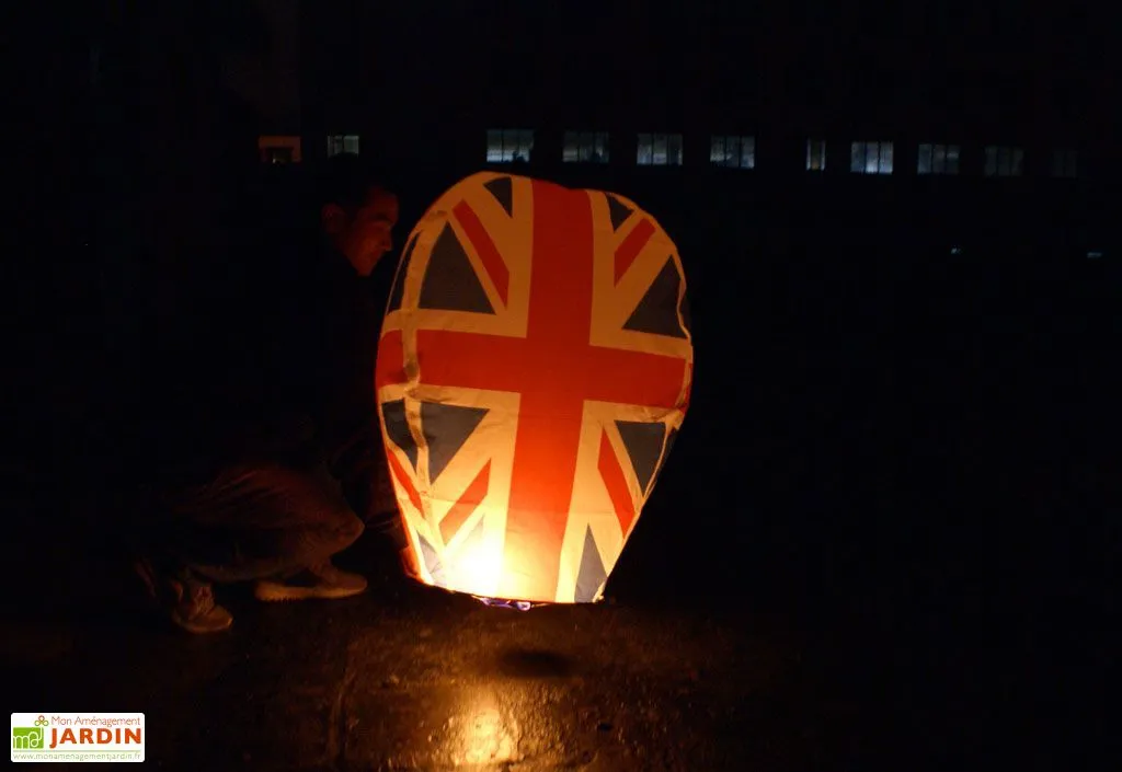 SkyLantern Lot 10 Lanternes Volantes United Kingdom 2 SkyLantern Lot 10 Lanternes Volantes United Kingdom – Image 2