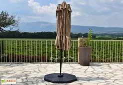 Givex Parasol Déporté 3 Têtes 4,6 M En Aluminium Et Toile Taupe - Deporwide -magasin de mobilier d'extérieur parasol deporte aluminium grande toile taupe 460cm 1 1